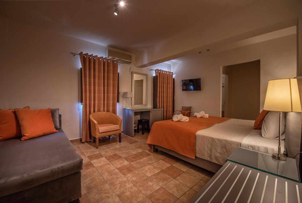 Kastro Maini Hotel Ареополис Екстериор снимка