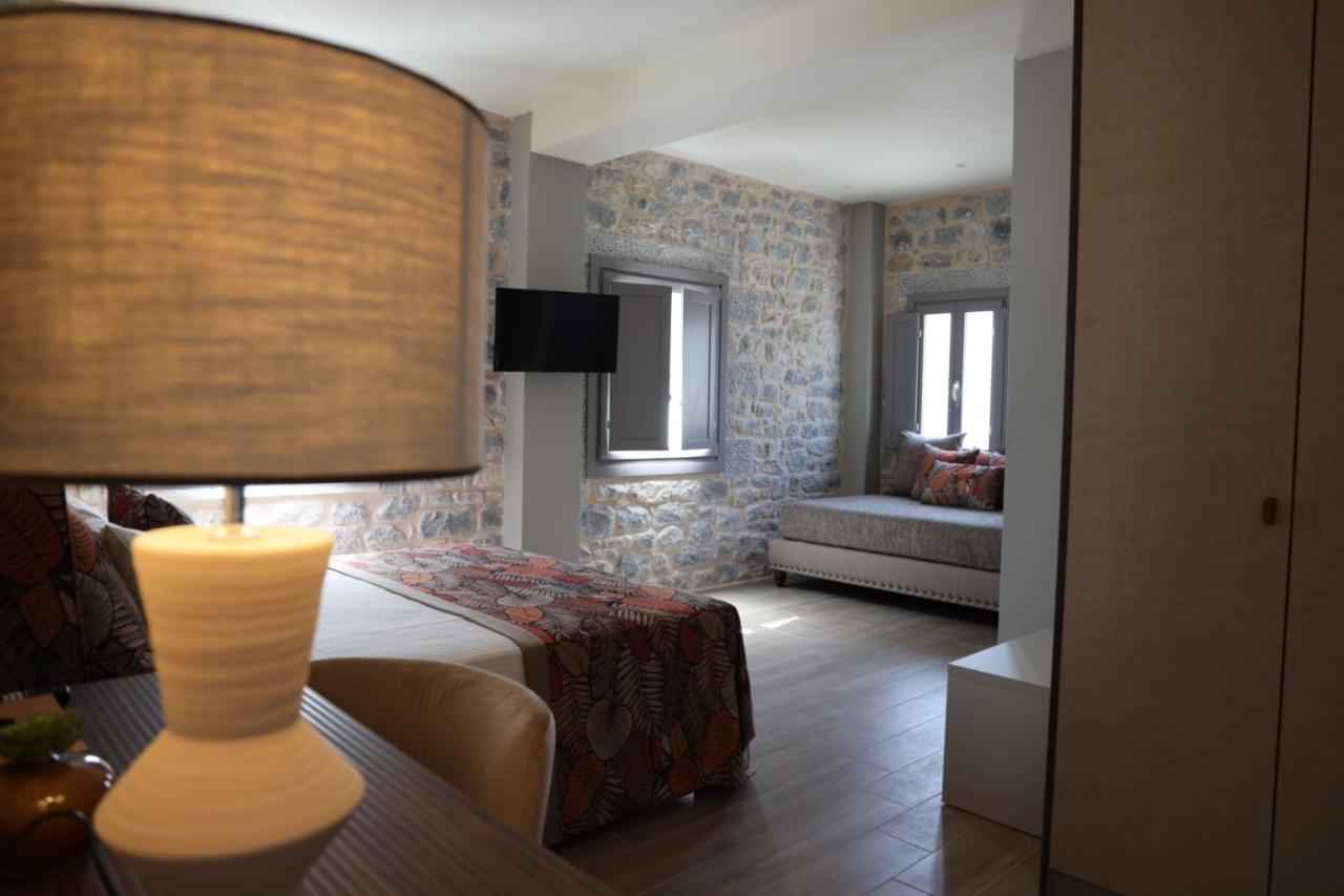 Kastro Maini Hotel Ареополис Екстериор снимка