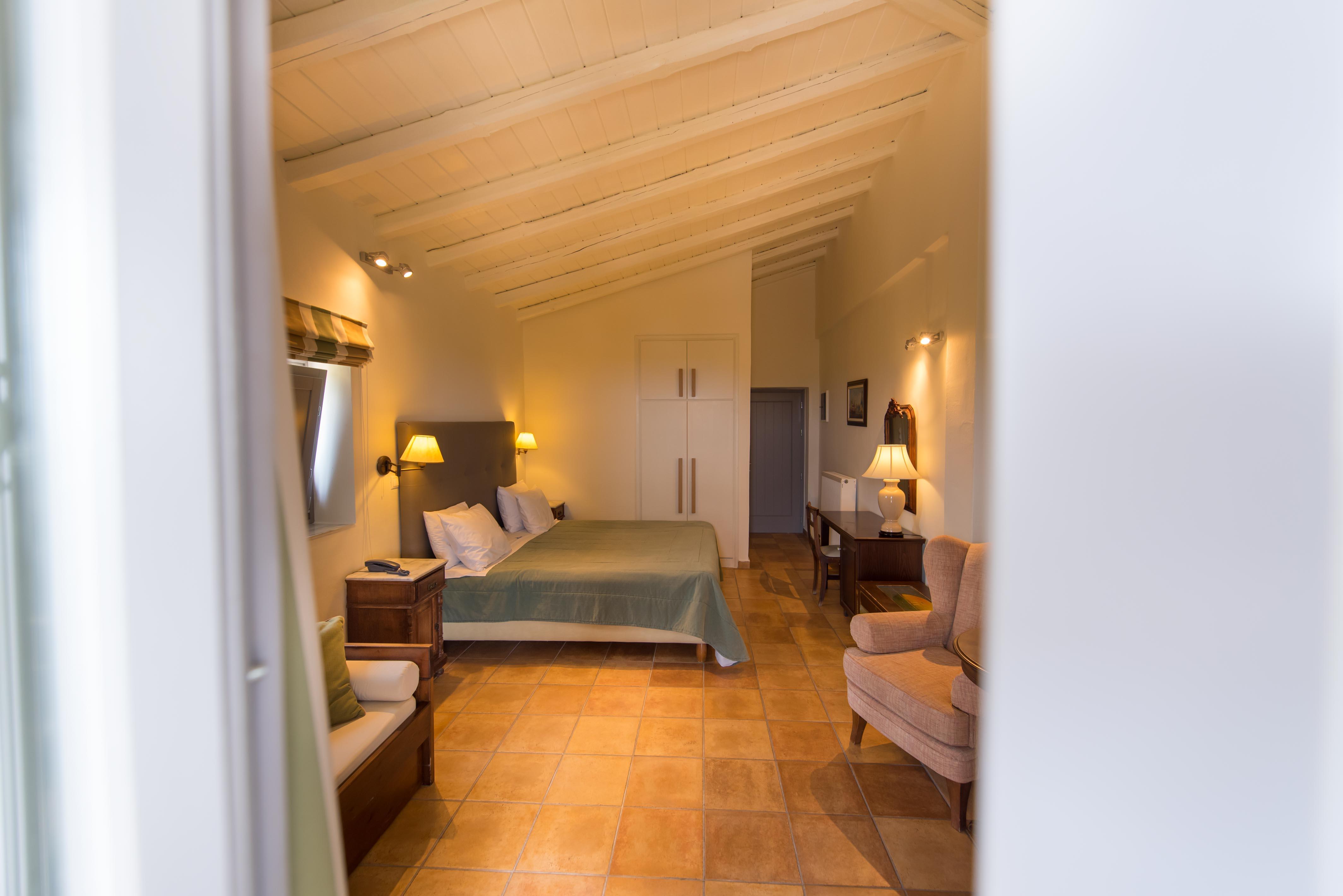 Kastro Maini Hotel Ареополис Екстериор снимка